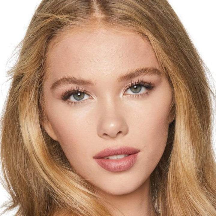 شارلوت تليبيري  كريم أساس هوليوود فلتر 30 مل  فاير 02 كريم أساس لتغطية مثالية ولمسة نهائية طبيعية