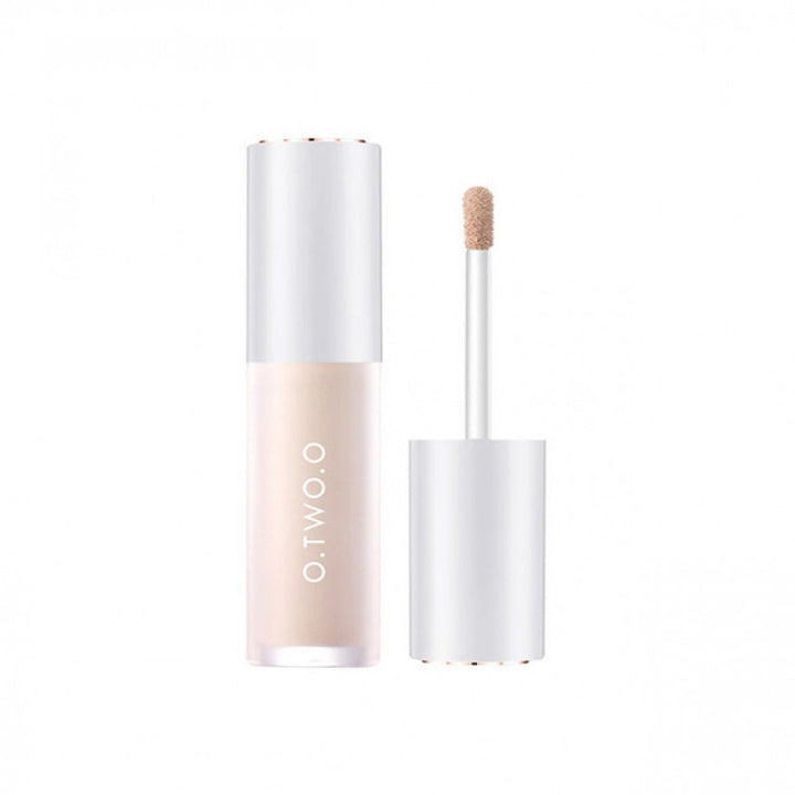 او تو او - خافي عيوب سائل Light Nude 01 لتغطية الهالات والعيوب باحتراف