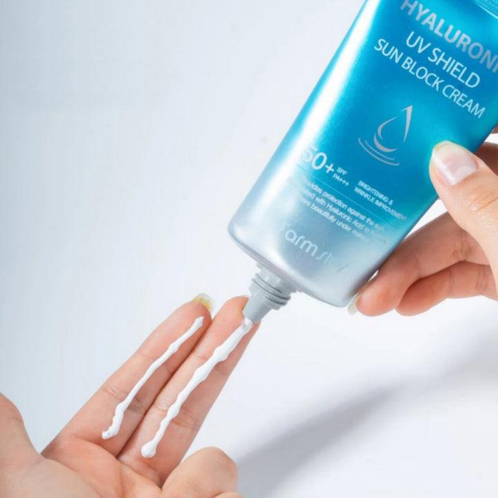 فارم ستاي كريم واقي شمس بحمض الهايلورونيك 70جم +SPF50 واقي شمس فعال لحماية البشرة من الأشعة فوق البنفسجية