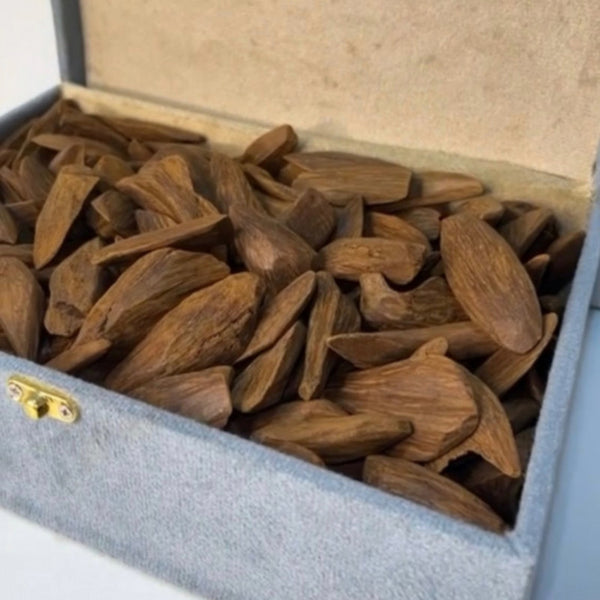 عود مروكي ملكي فاخر   أوقية 28 جرام بخور فاخر وعطر شرقي أصيل من توب جيت